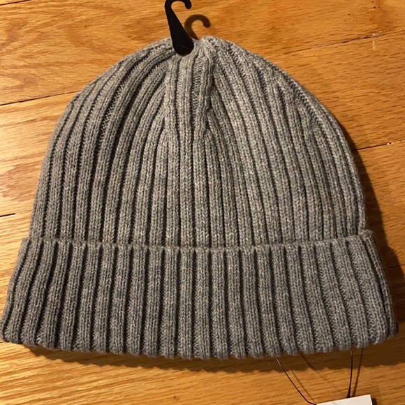 NWT grey lined Calvin Klein beanie - Picture 6 of 6